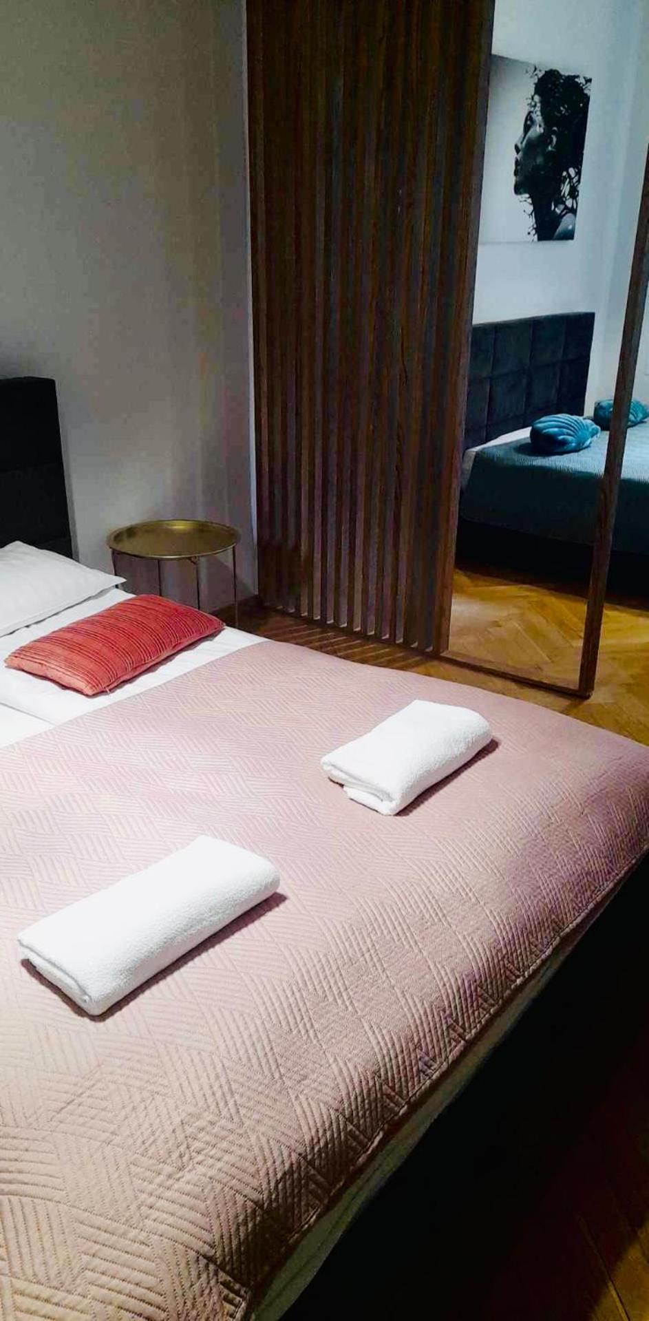 Selected Apartments By Market Square คราคูฟ ภายนอก รูปภาพ